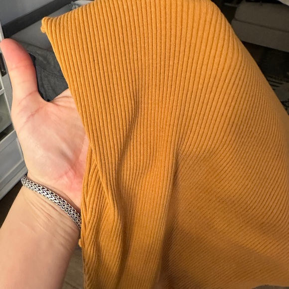 Ribbed Yellow Midi Dress - Picture 4 of 4